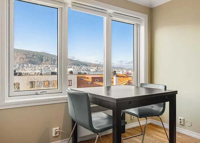 Dinbnb I Dockside With Modern Kitchen And Workspace Apartamento *